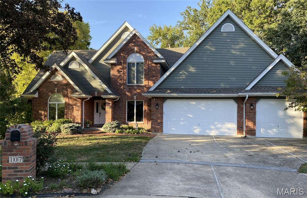 107 Capitol Court Property Photo 1