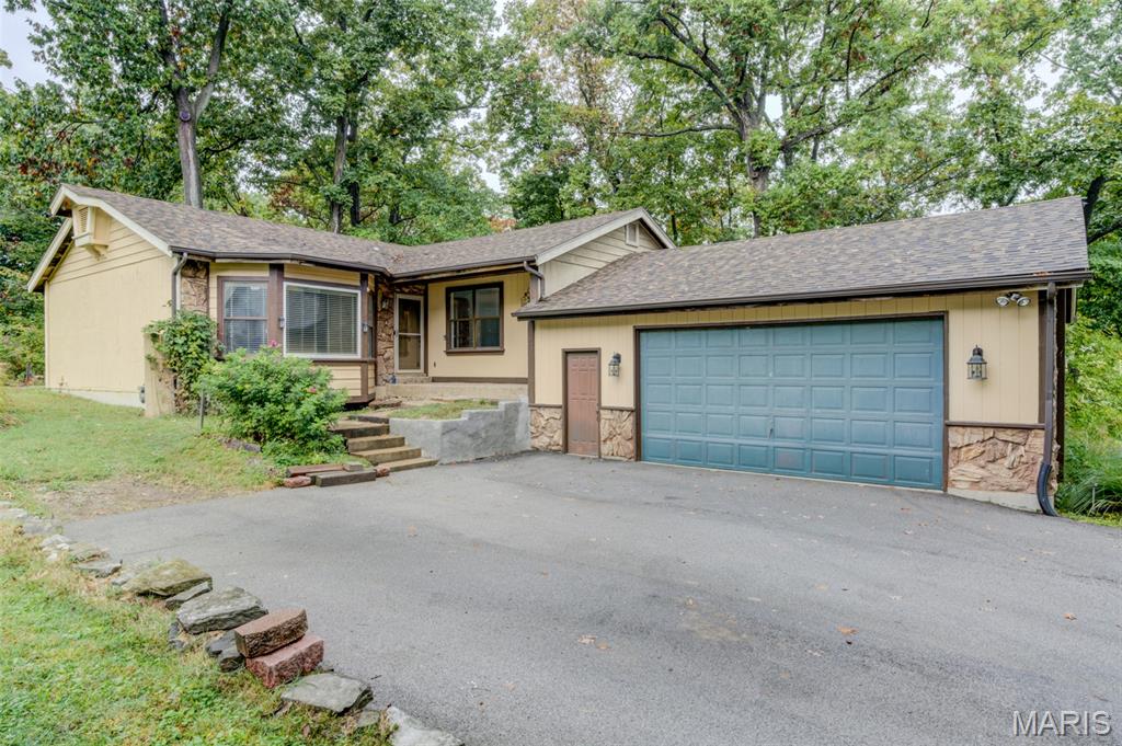 533 Snipes Drive Property Photo 1