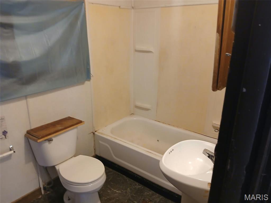 110 N Jefferson Street Property Photo 11