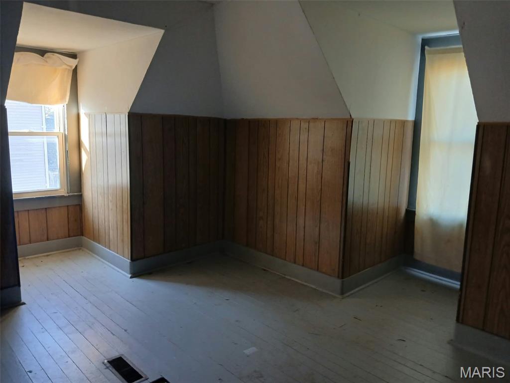 110 N Jefferson Street Property Photo 15