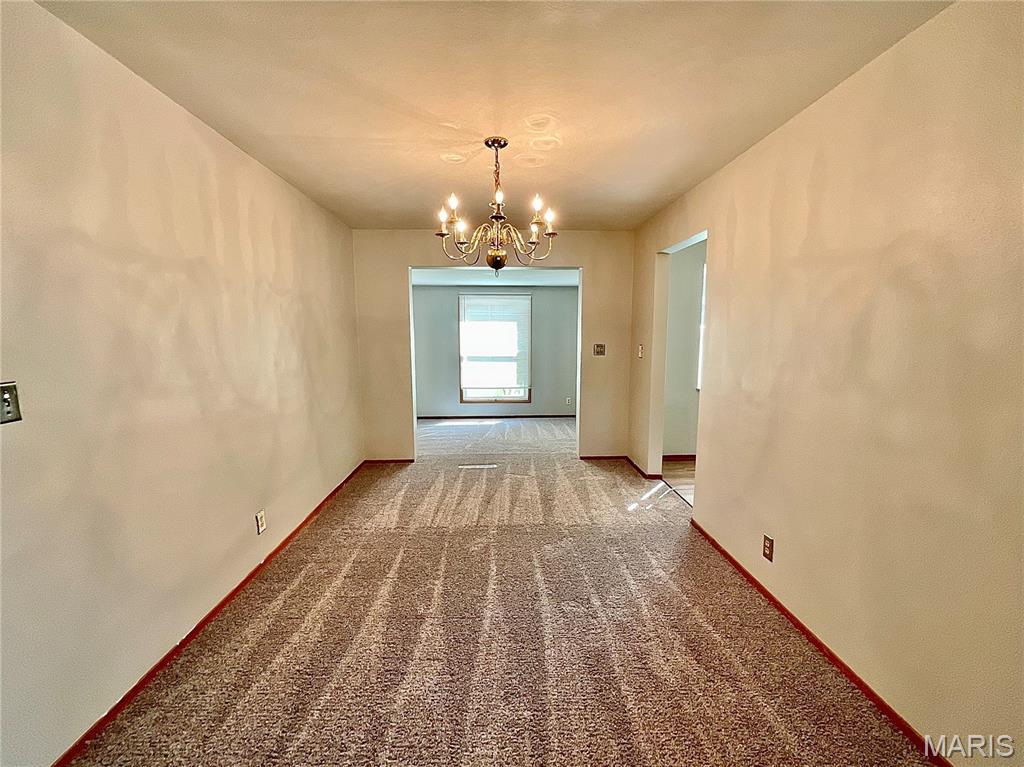 700 St Mary Drive Property Photo 5