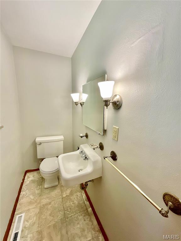 700 St Mary Drive Property Photo 12