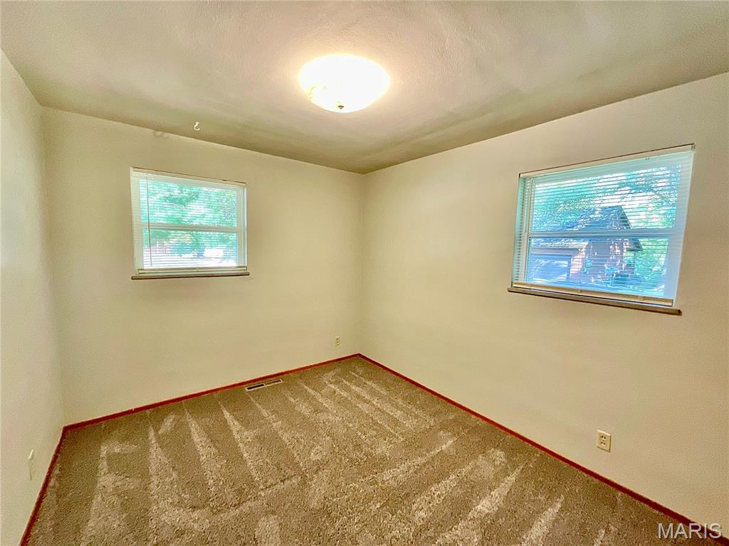 700 St Mary Drive Property Photo 14