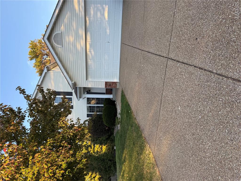 26 Deer Grove Drive Property Photo 5