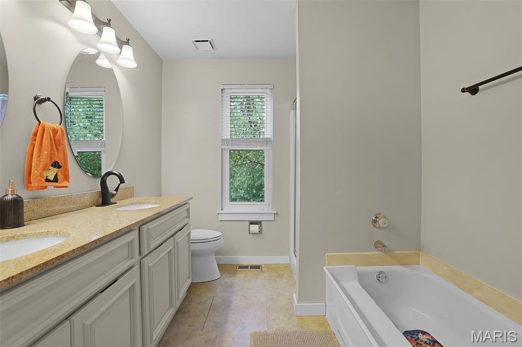 218 Coachman Way Property Photo 19