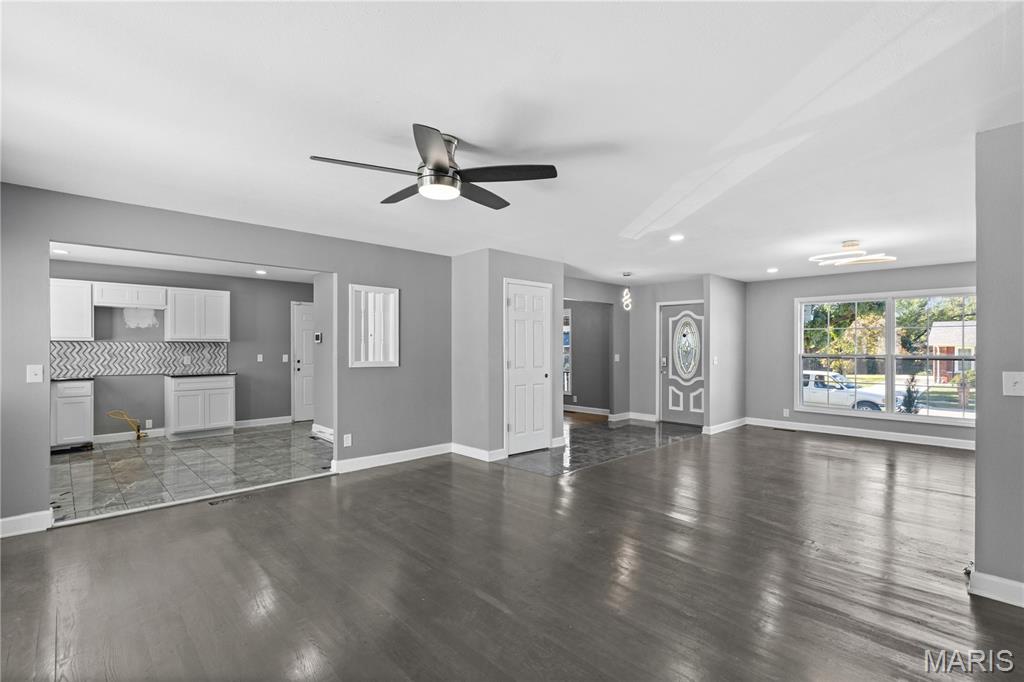 2878 Castleford Drive Property Photo 11