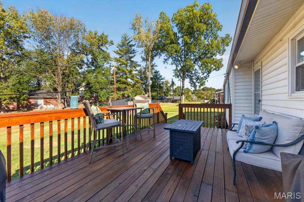 307 Surf Court Property Photo 39