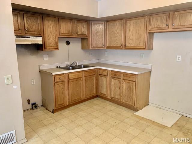 905 E 5th Street Property Photo 12