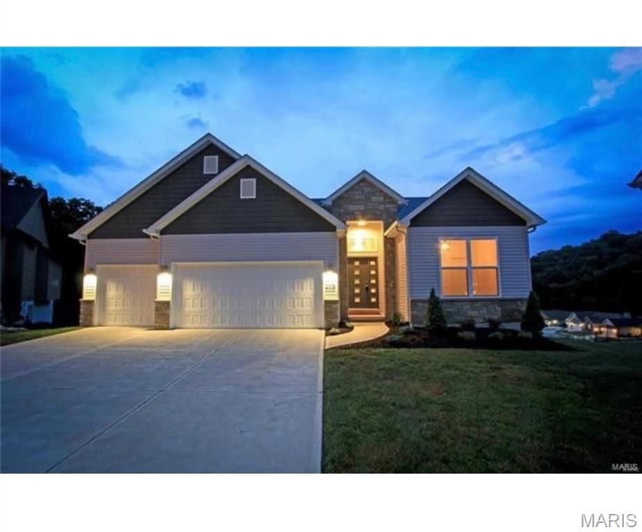 477 Amber Lake Court Property Photo 1
