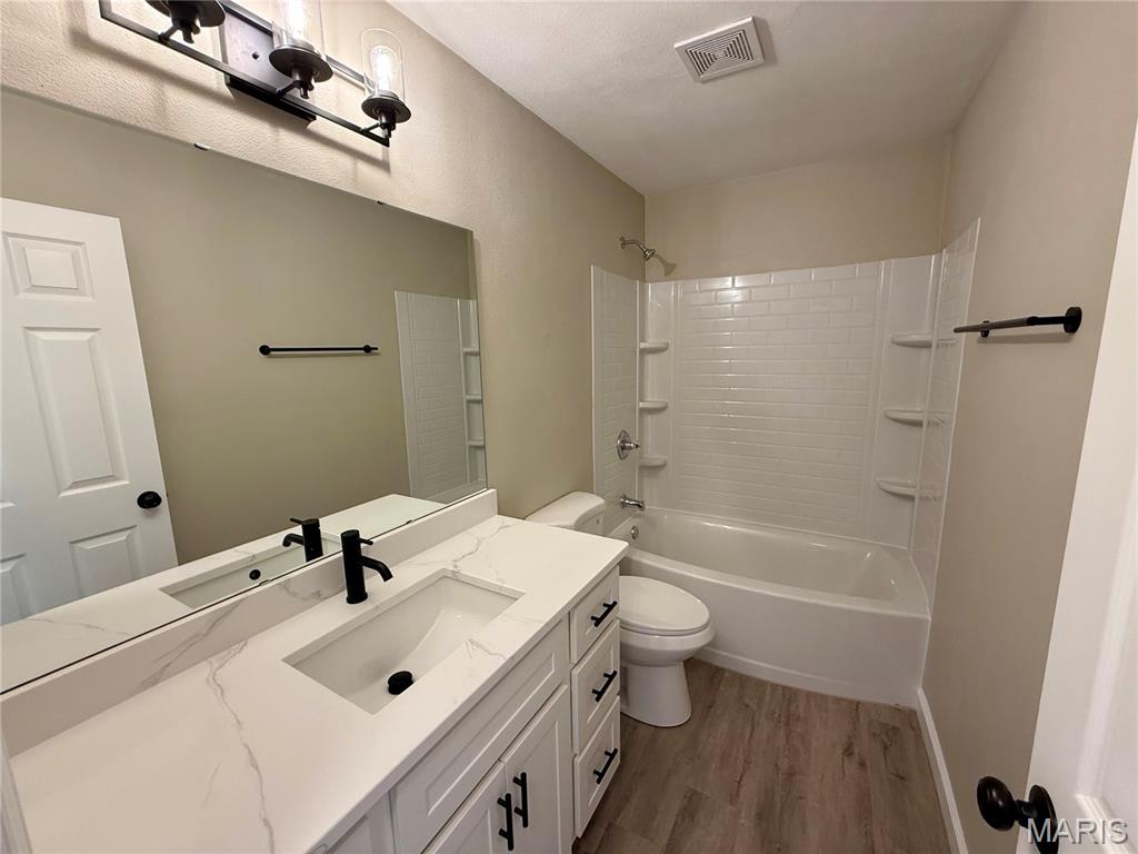 793 Cedar Mill Drive Property Photo 18