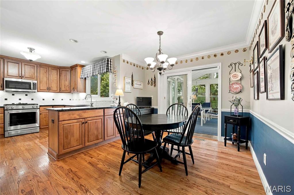 15610 Cedarmill Drive Property Photo 8