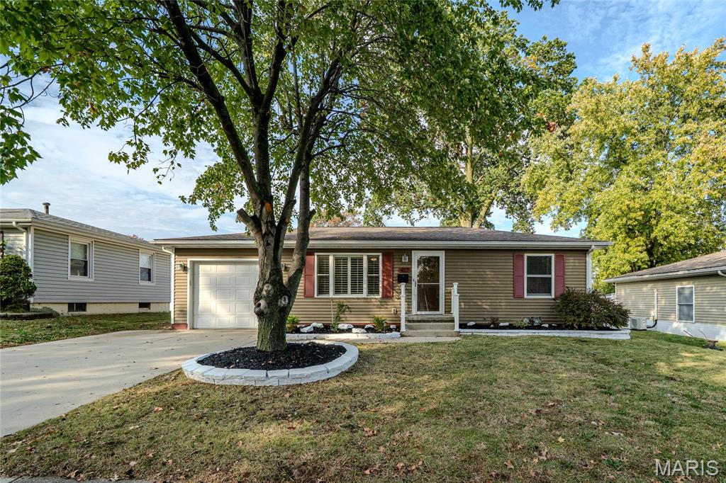 417 Notre Dame Avenue Property Photo 1