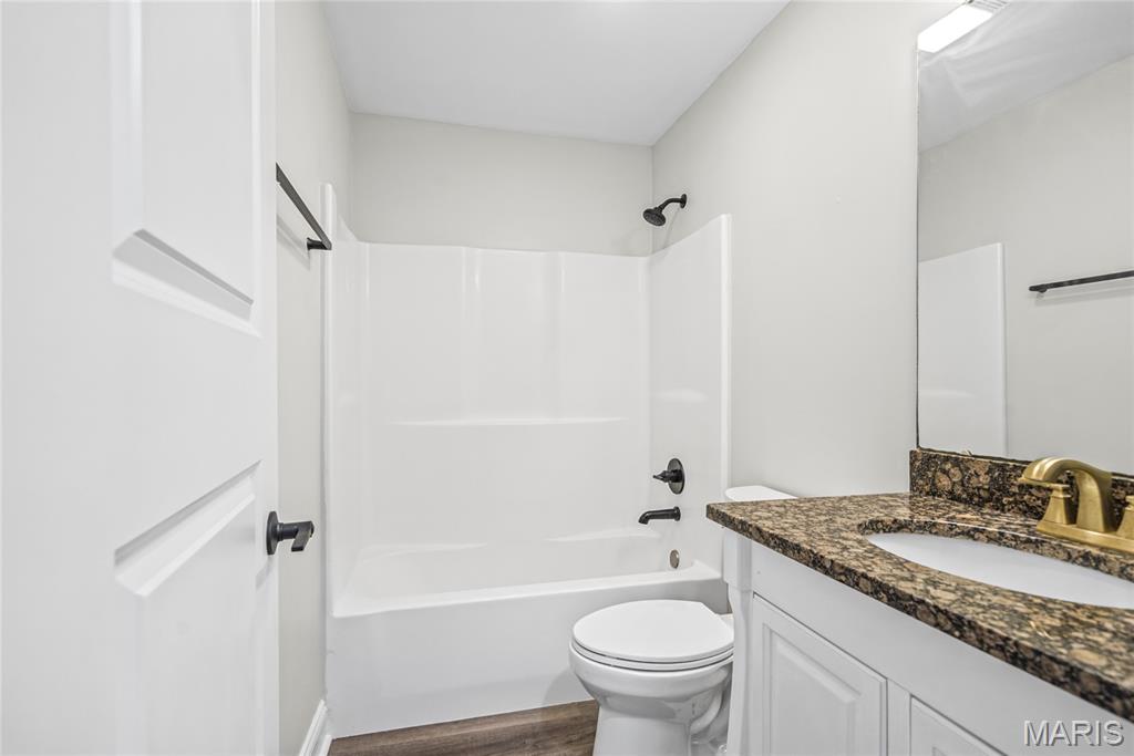 417 Notre Dame Avenue Property Photo 22