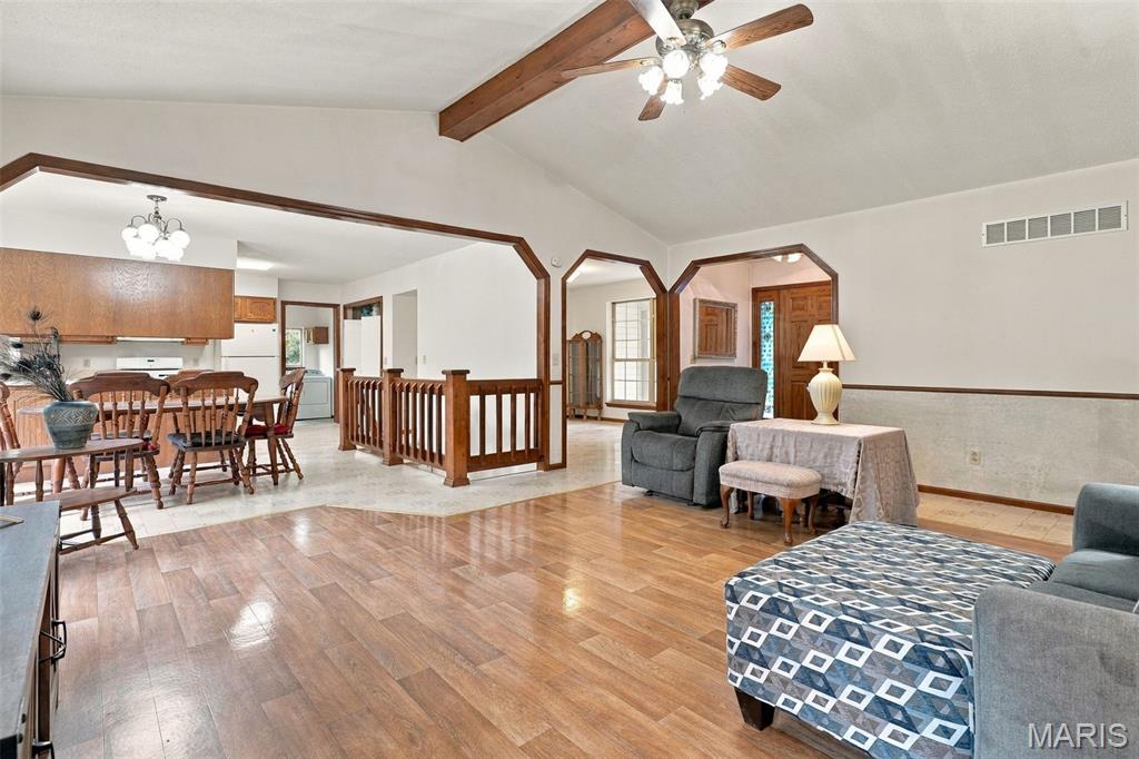 3877 Highway D Property Photo 5