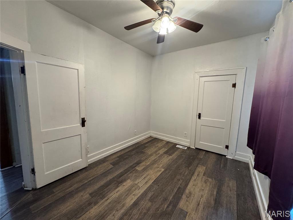 305 W Walnut Street Property Photo 11
