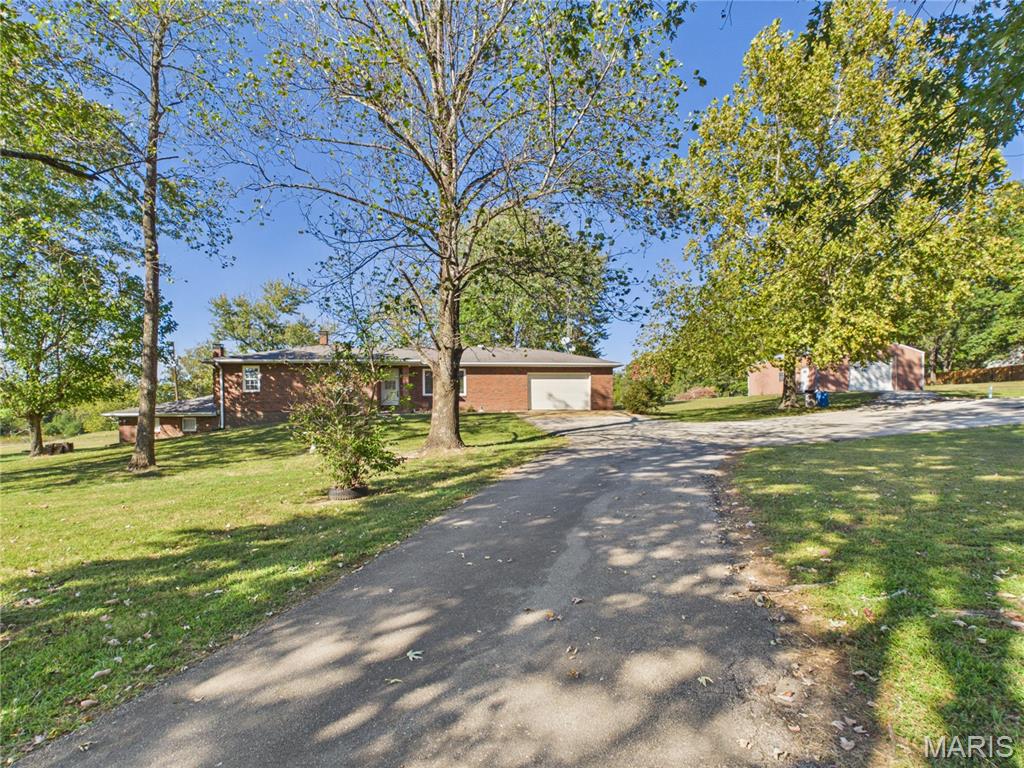 5091 Highway M Property Photo 1