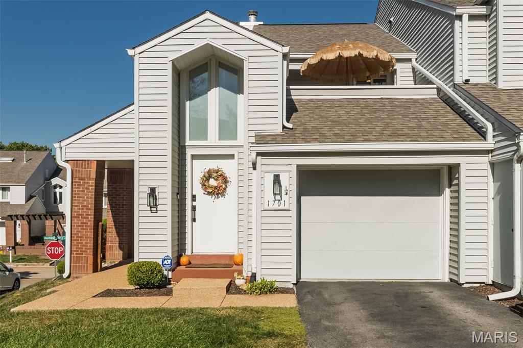 1701 Highview Circle Court Property Photo 1
