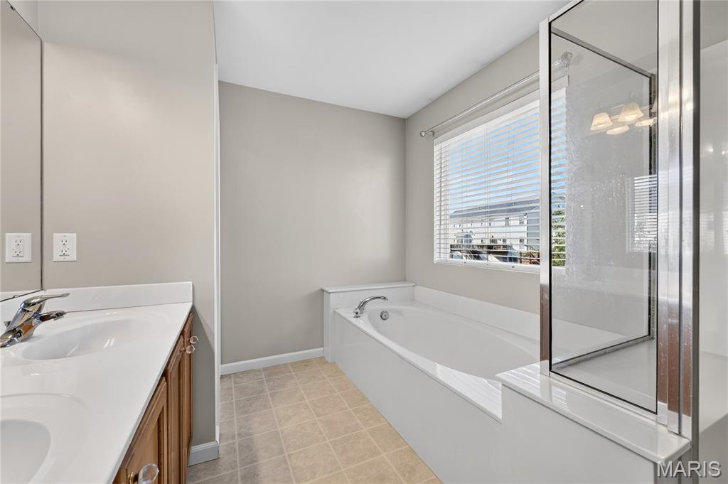 203 Sword Lily Drive Property Photo 20