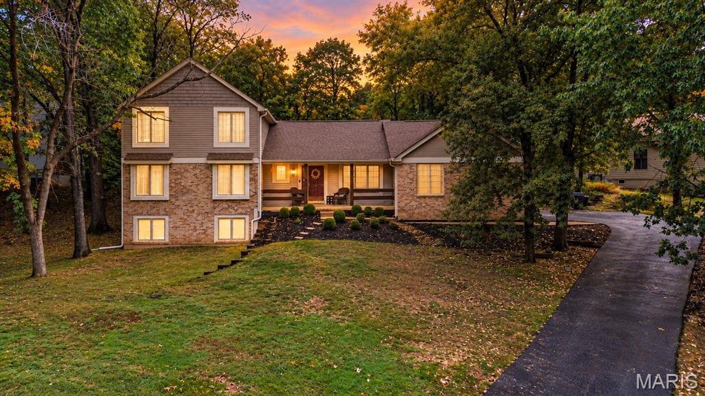 428 Sundowner Ridge Court Property Photo 3