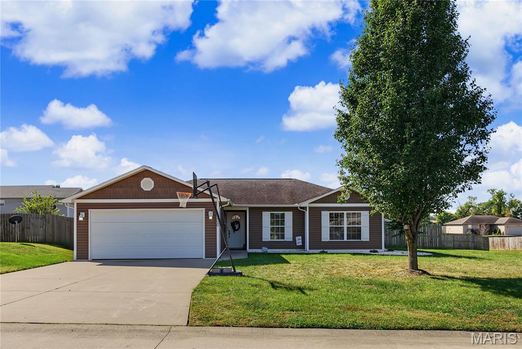 200 Silver Hawk Lane Property Photo 1