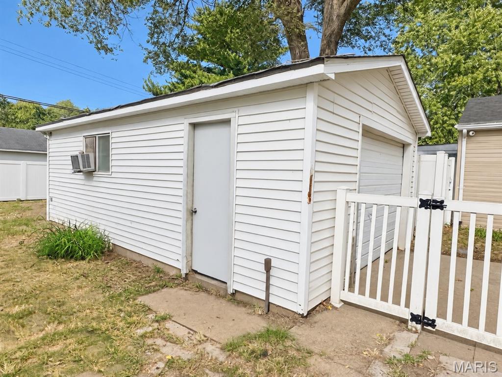 292 S 14th Street Property Photo 17