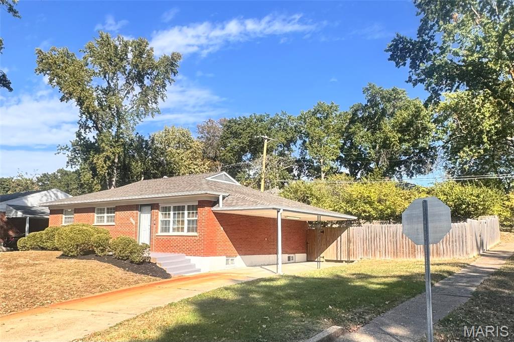 1500 Mendell Drive Property Photo 2