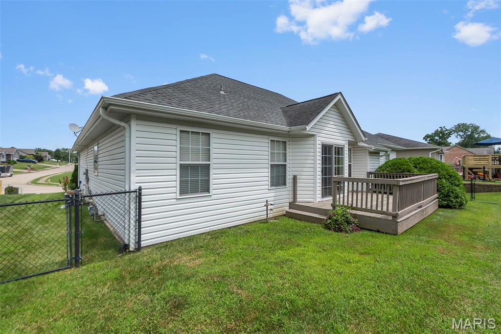 2131 Woodland Hills Drive Property Photo 5