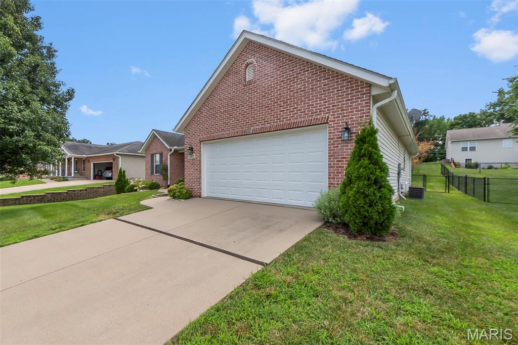 2131 Woodland Hills Drive Property Photo 8