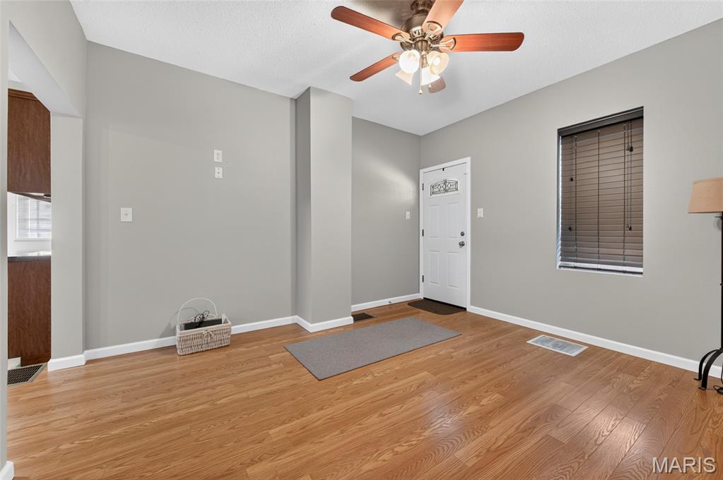204 W Washington Street Property Photo 13