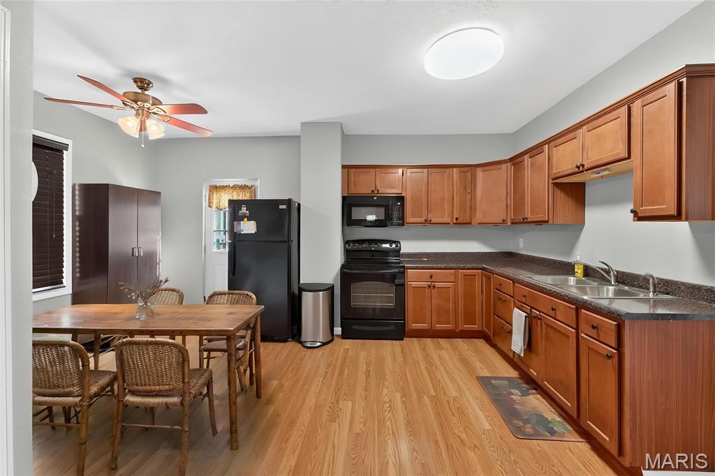 204 W Washington Street Property Photo 15