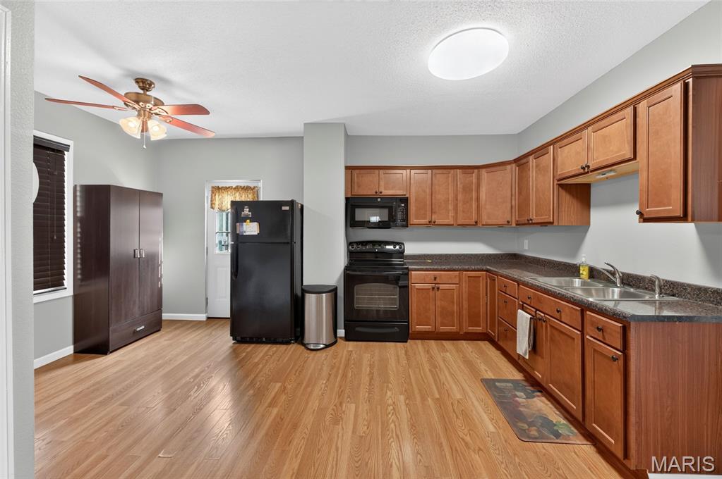 204 W Washington Street Property Photo 16
