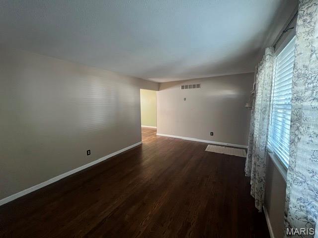 220 Berry Drive Property Photo 3