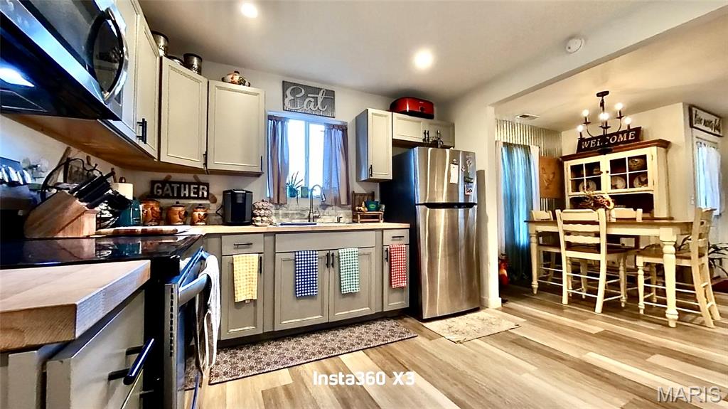 1052 W 6th Street Property Photo 7