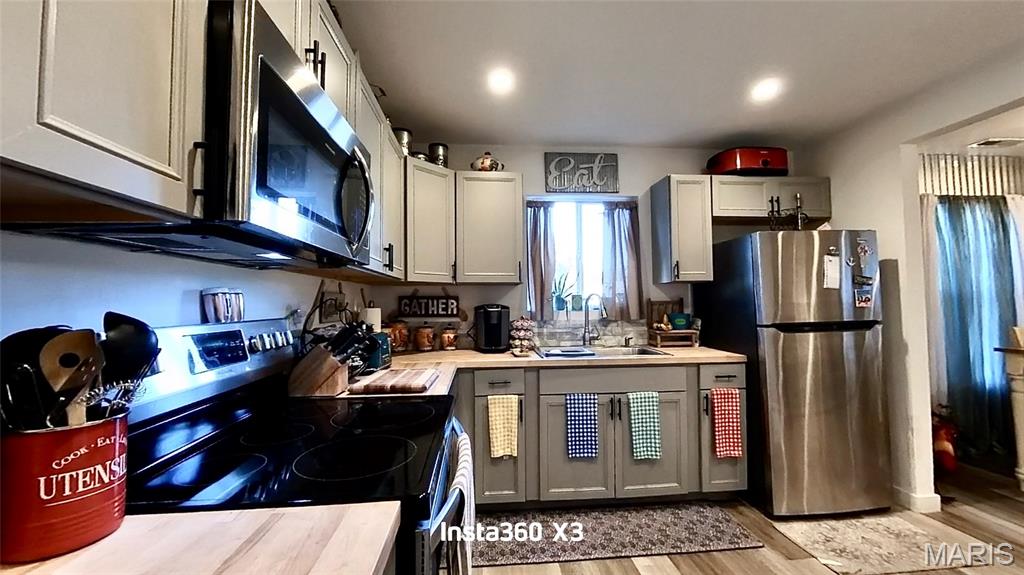1052 W 6th Street Property Photo 8