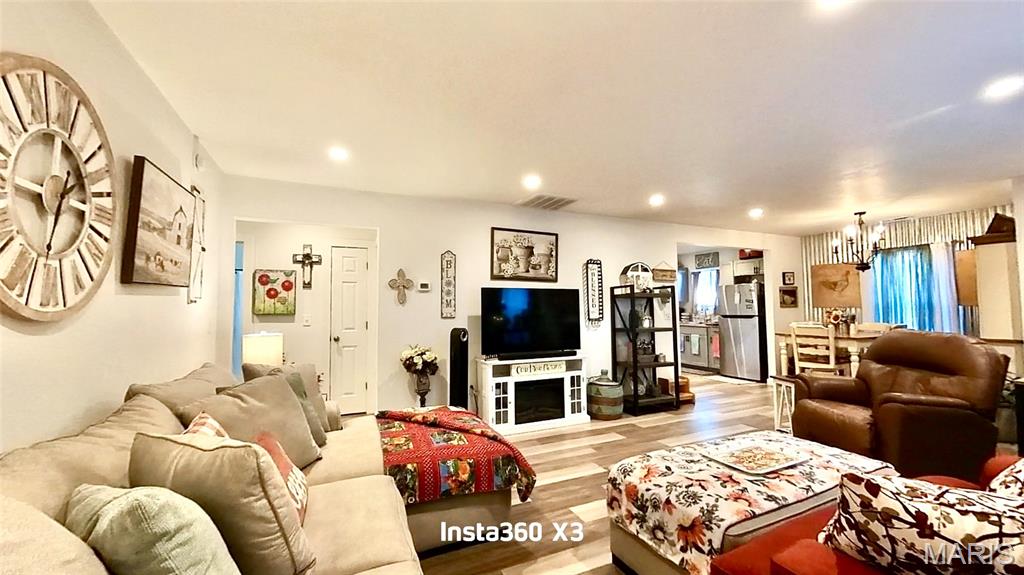 1052 W 6th Street Property Photo 11