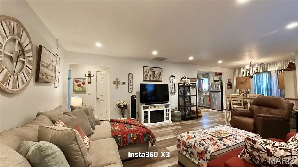 1052 W 6th Street Property Photo 12