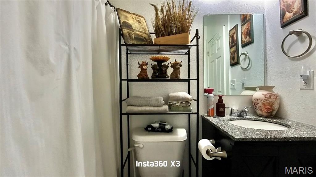 1052 W 6th Street Property Photo 17