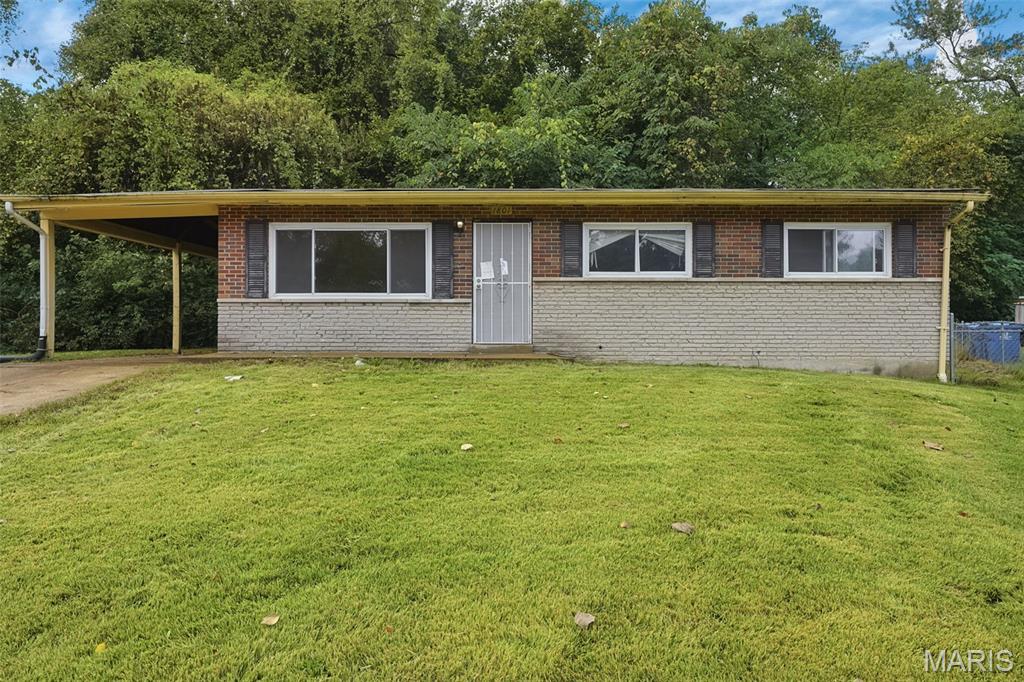 1801 Glenbrae Lane Property Photo 1
