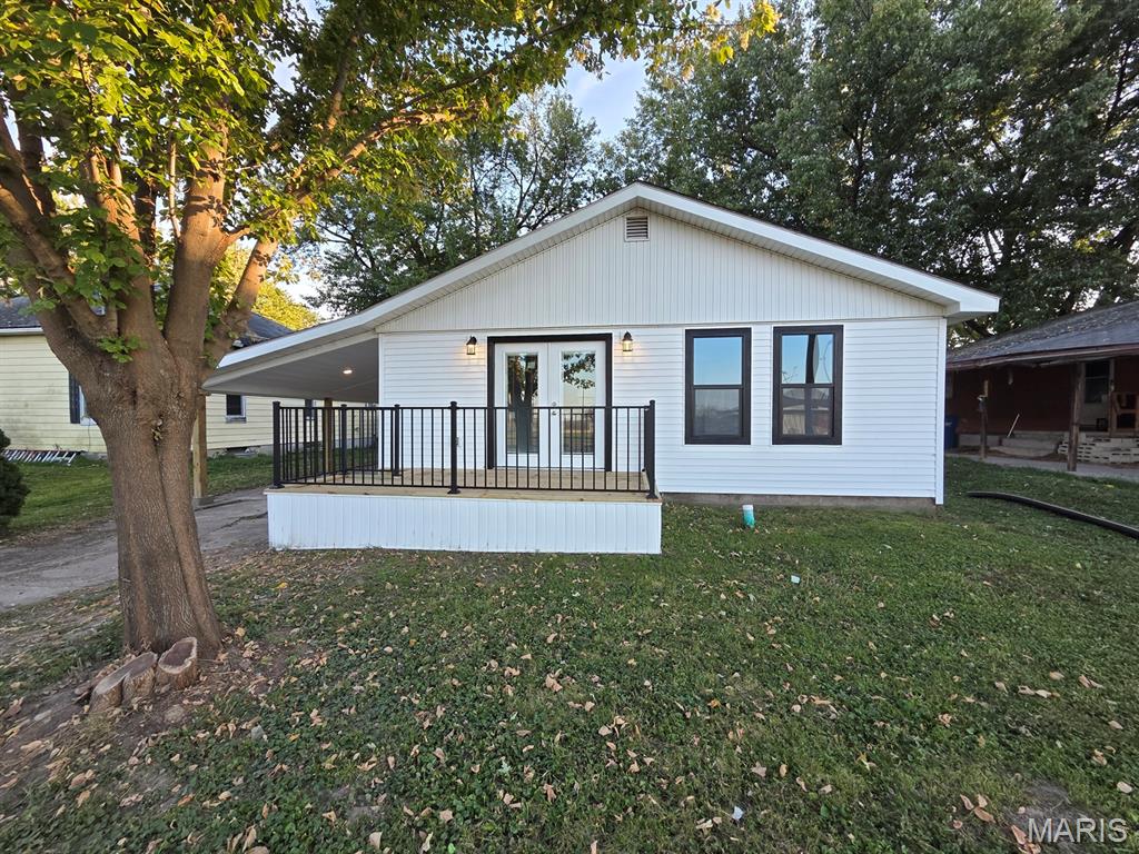 1003 Hampton Lane Property Photo 1