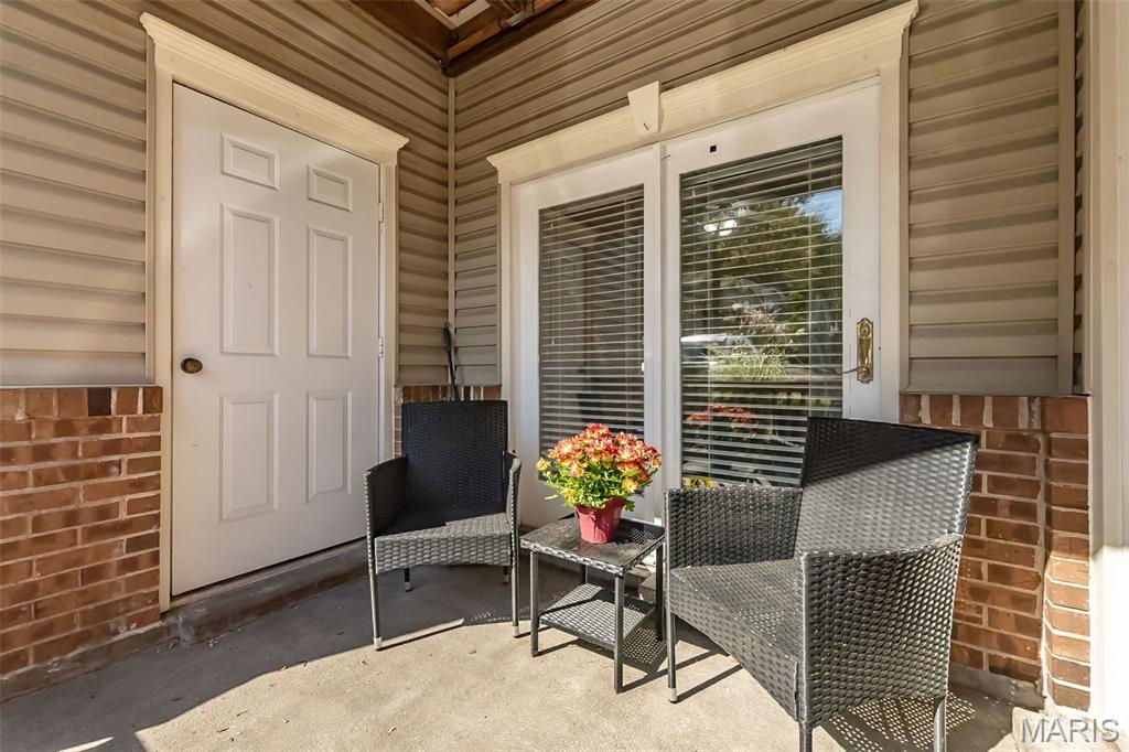 10905 Vauxhall Drive Property Photo 5