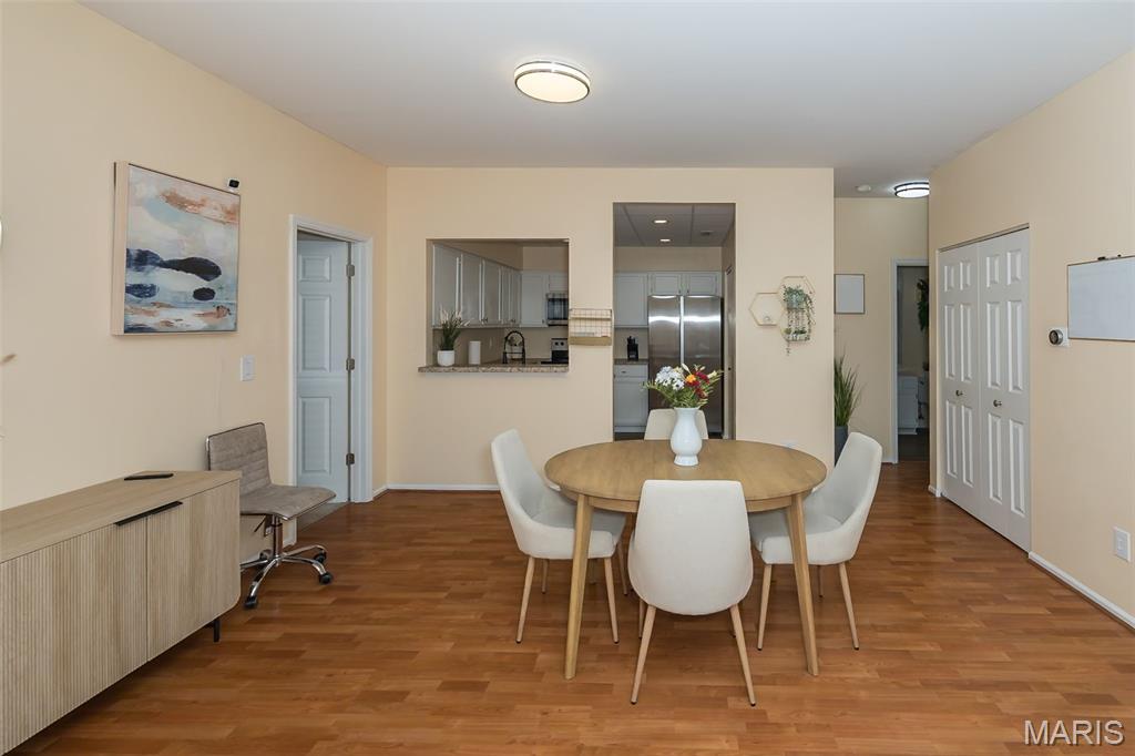 10905 Vauxhall Drive Property Photo 7