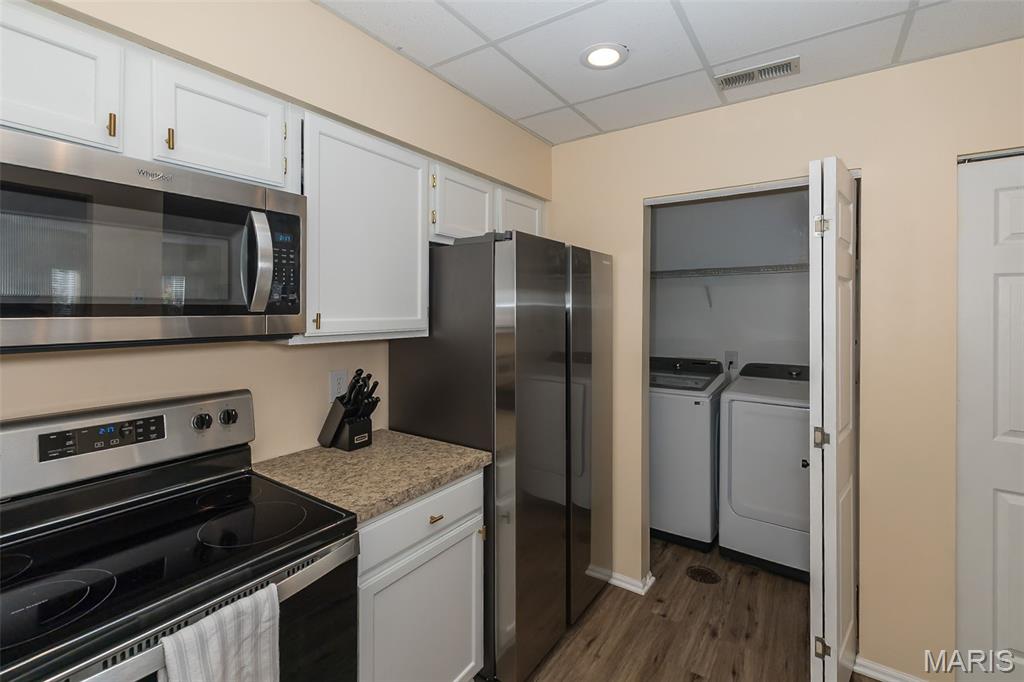 10905 Vauxhall Drive Property Photo 13