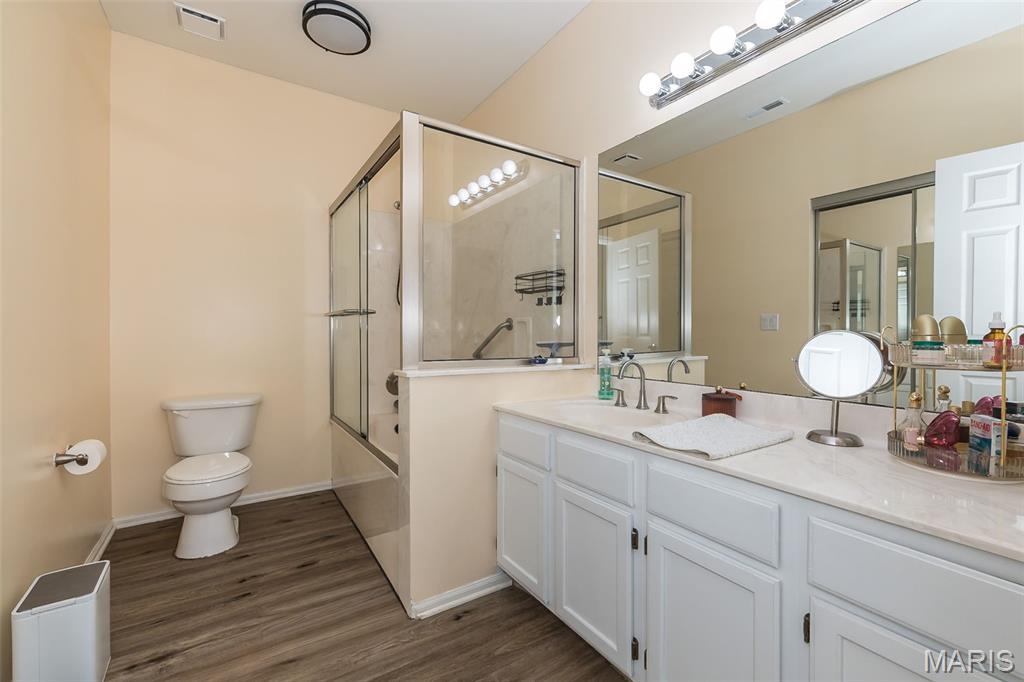 10905 Vauxhall Drive Property Photo 15