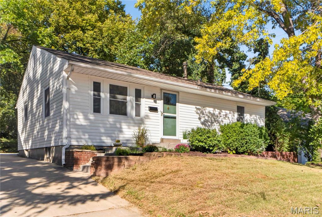 925 N Geyer Road Property Photo 1
