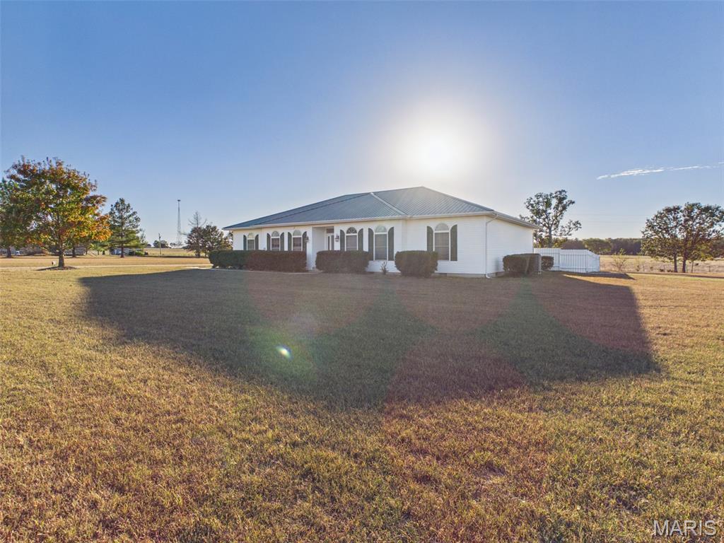 23379 Redwing Lane Property Photo 2