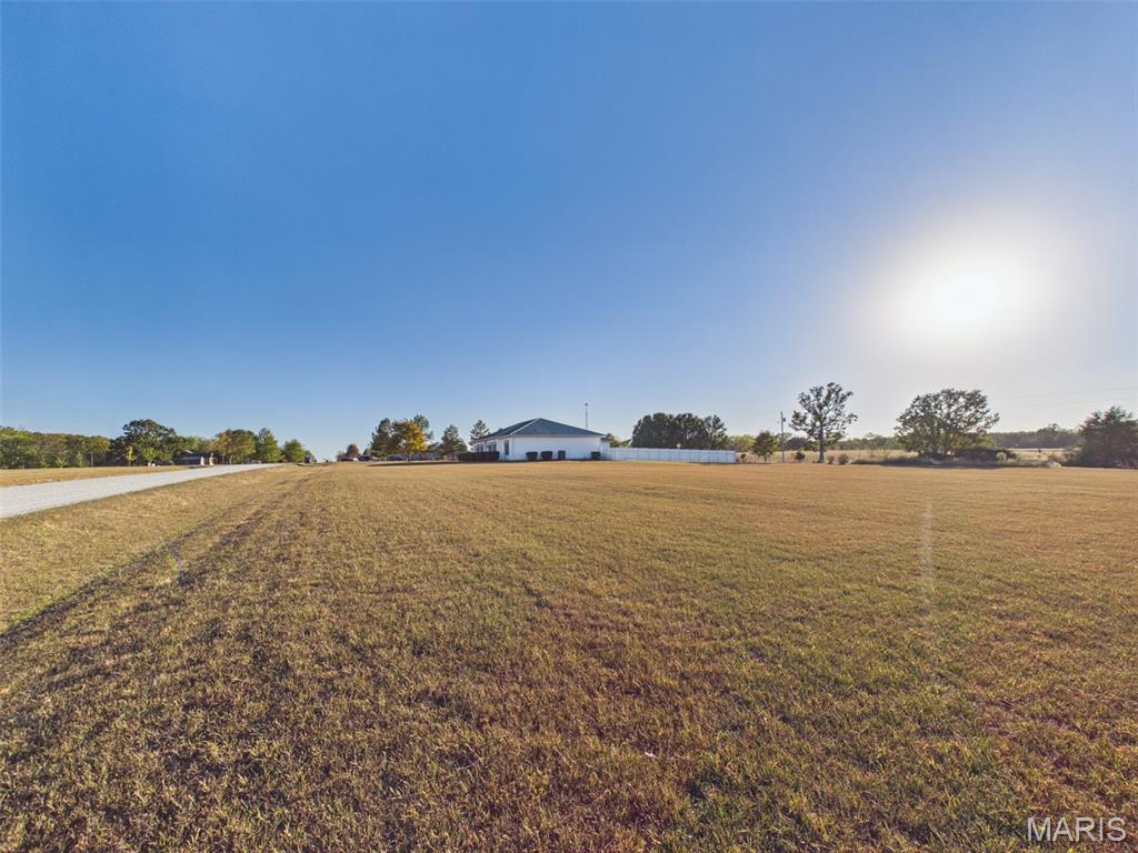 23379 Redwing Lane Property Photo 3