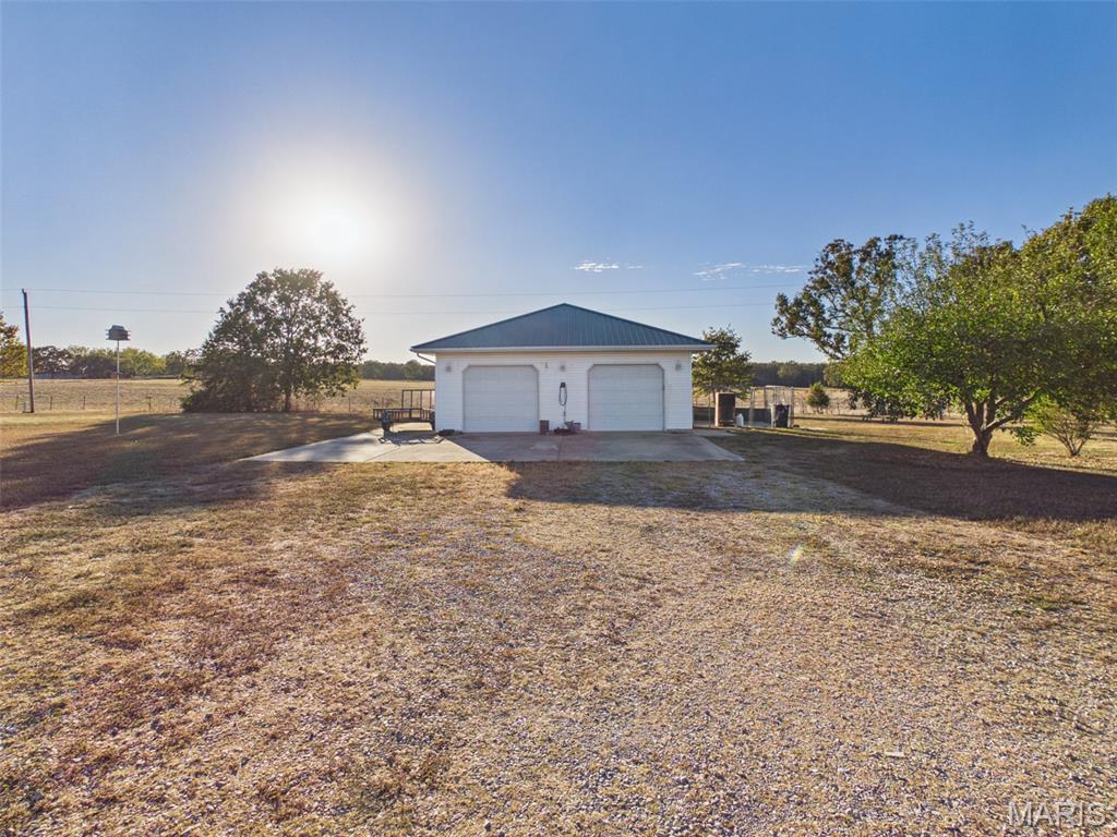 23379 Redwing Lane Property Photo 6