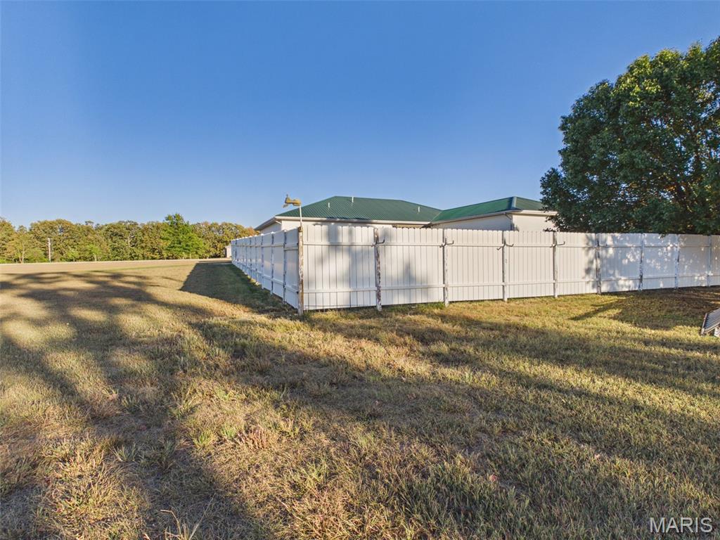 23379 Redwing Lane Property Photo 7