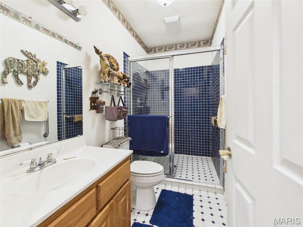 23379 Redwing Lane Property Photo 11