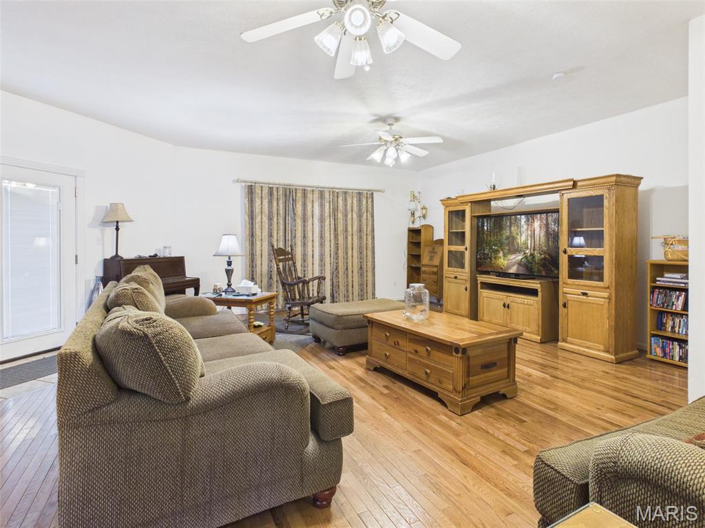 23379 Redwing Lane Property Photo 16